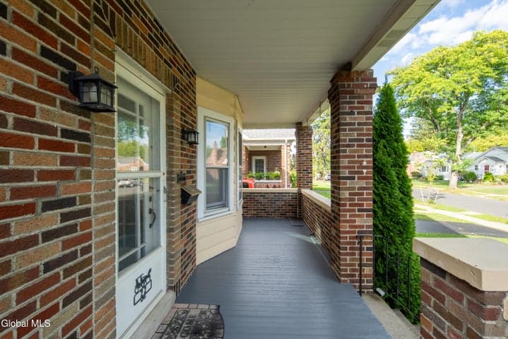 22 Marwill Street, Albany, NY, photo 2