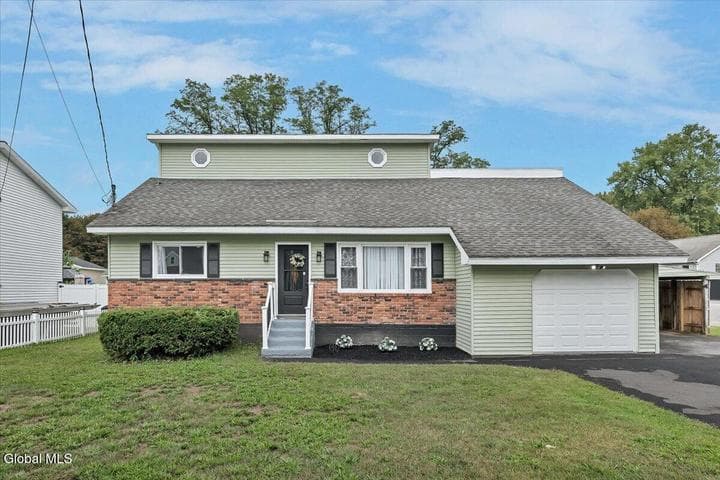 143 Ray Avenue, Schenectady, NY