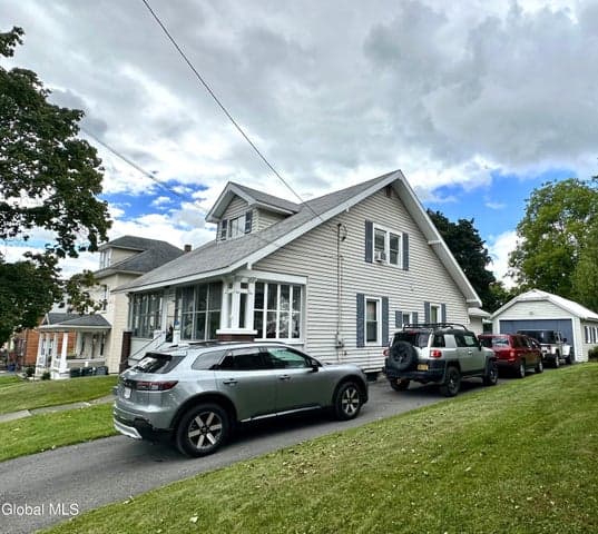 27 Center Street, Palatine Bridge, NY, photo 3