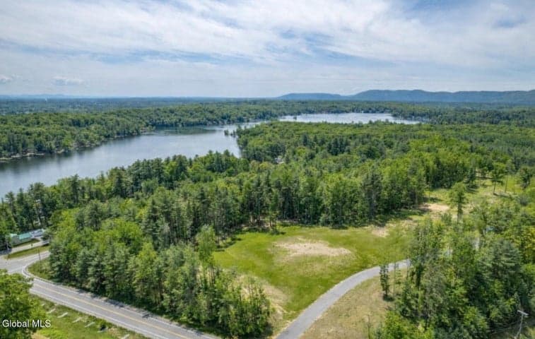 23 MountainView Terrace, Queensbury, NY, photo 4