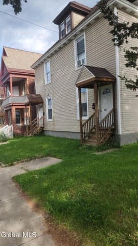 465 Hulett Street, Schenectady, NY