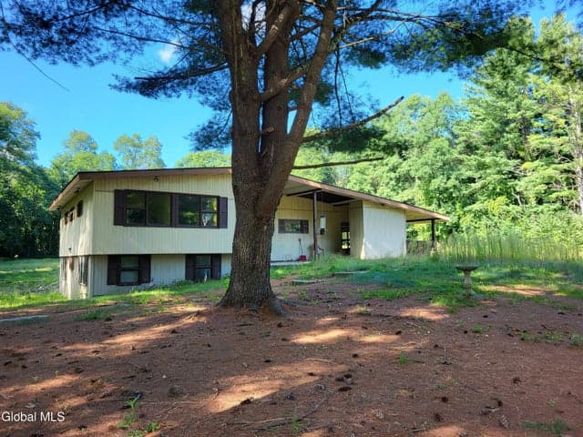 639 Mac Elroy Road, Clifton Park, NY, photo 2