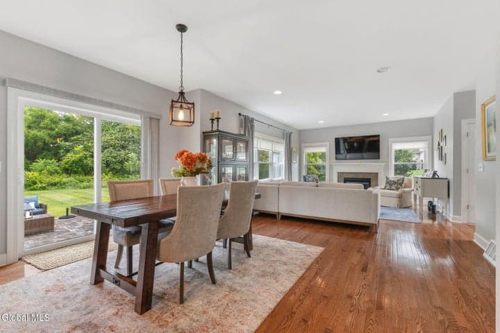 301 Millingstone Way, Guilderland, NY, photo 5