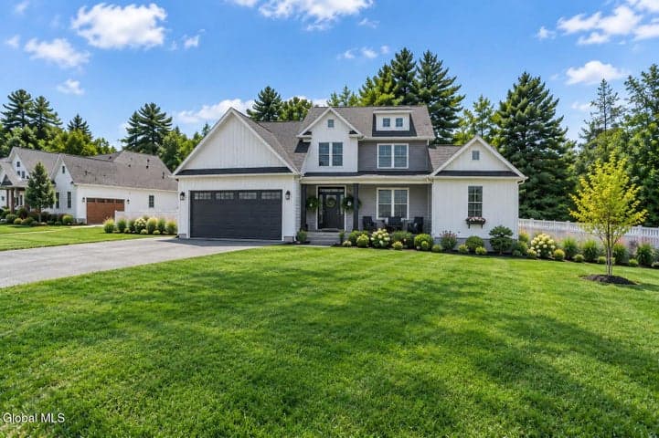 4 Magnolia Court, Milton, NY, photo 1