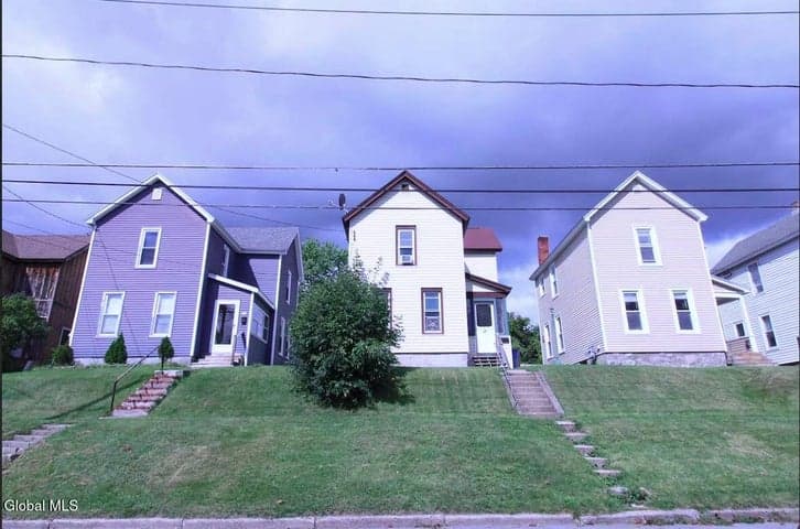 23 Yost Street, Johnstown, NY, photo 2