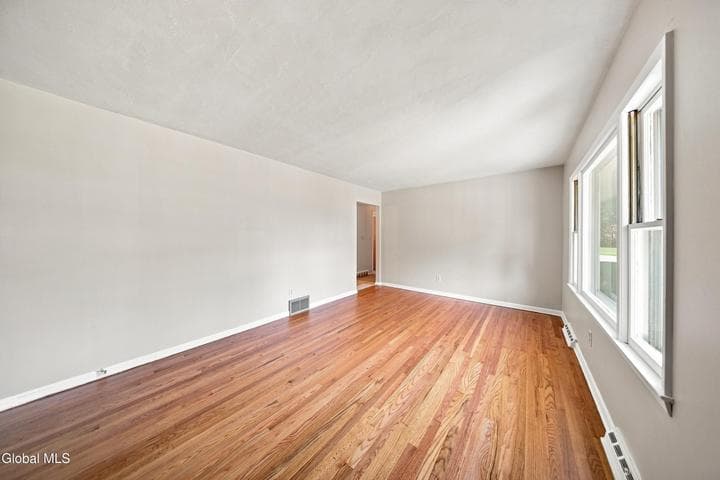 4 Pettibone Drive, Albany, NY, photo 5