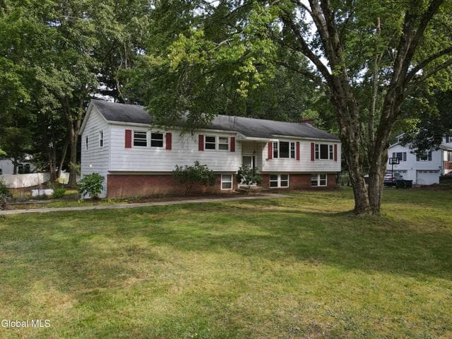 1 Torrero Drive, Clifton Park, NY, photo 3