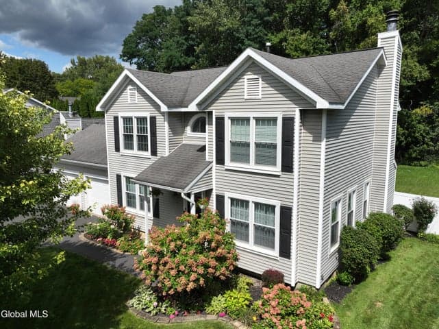 25 Erie Drive, Slingerlands, NY, photo 1