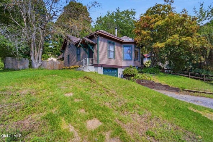 1 Lowell Street, Ballston Spa, NY