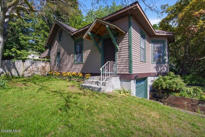 1 Lowell Street, Ballston Spa, NY, photo 3