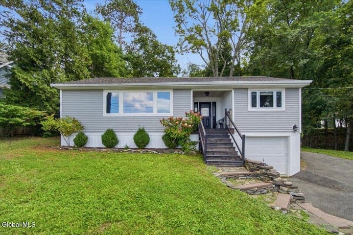 1142 NYS RT 9P, Saratoga, NY