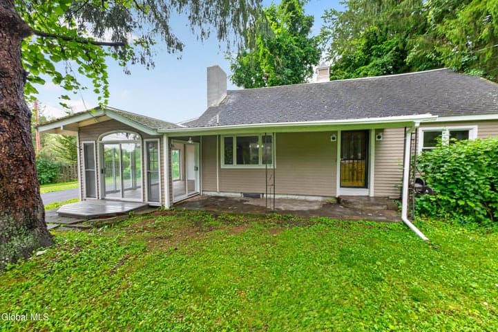 1135 Sacandaga Road, Schenectady, NY