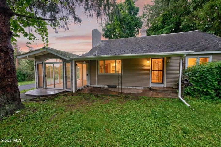 1135 Sacandaga Road, Schenectady, NY, photo 3