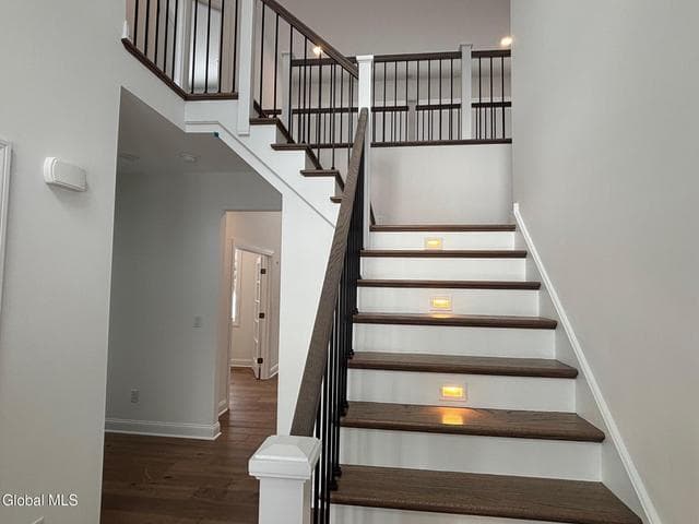 34 Eastpointe Drive, Saratoga Springs, NY, photo 2