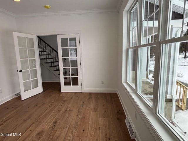 34 Eastpointe Drive, Saratoga Springs, NY, photo 3