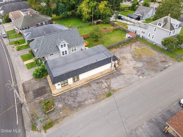 2735 Broadway, Rotterdam, NY, photo 1