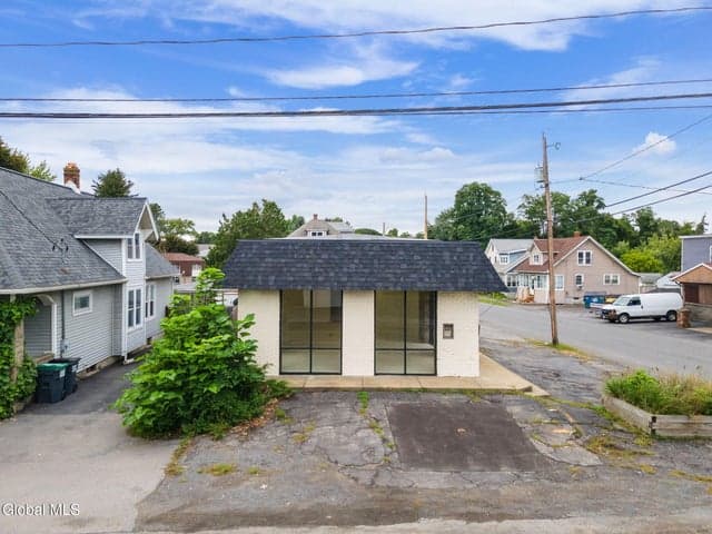2735 Broadway, Rotterdam, NY, photo 3