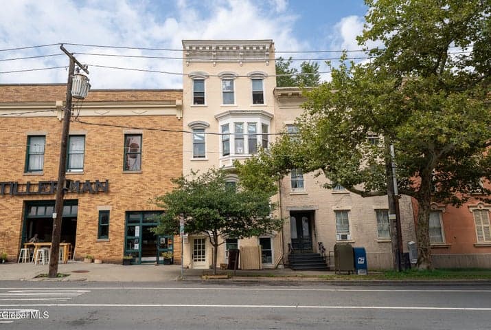 156 S Swan Street, Albany, NY, photo 1