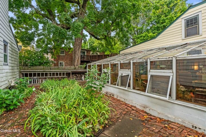 205 Regent Street, Saratoga Springs, NY, photo 4