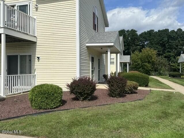 1106 Cambridge Manor Drive #6, Scotia, NY, photo 4