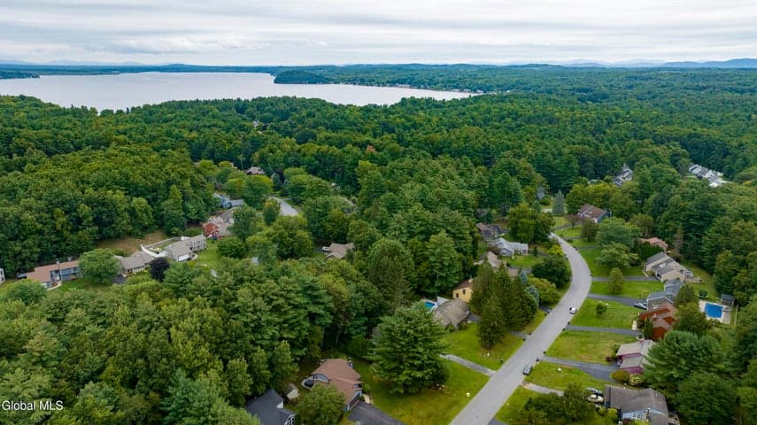 85 Meadow Rue Place, Malta, NY, photo 5