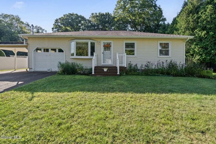 17 Dawn Drive, Glenville, NY, photo 4
