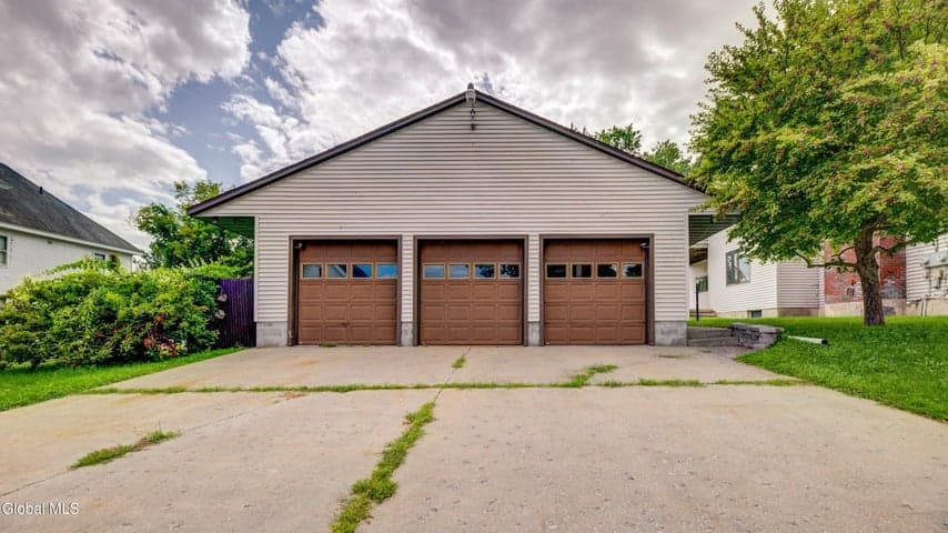 95 West Street, Gloversville, NY, photo 2