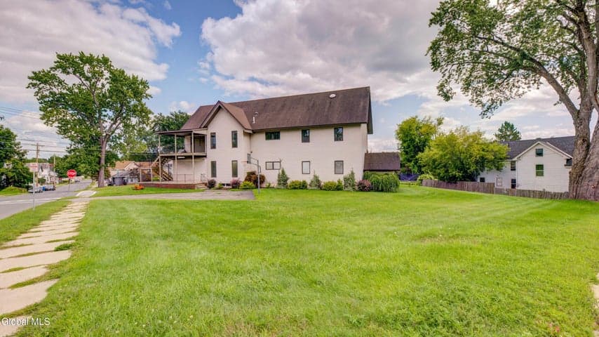 95 West Street, Gloversville, NY, photo 5