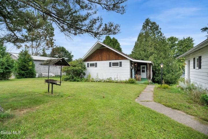 15 Hayes Drive, Lake Luzerne, NY, photo 2