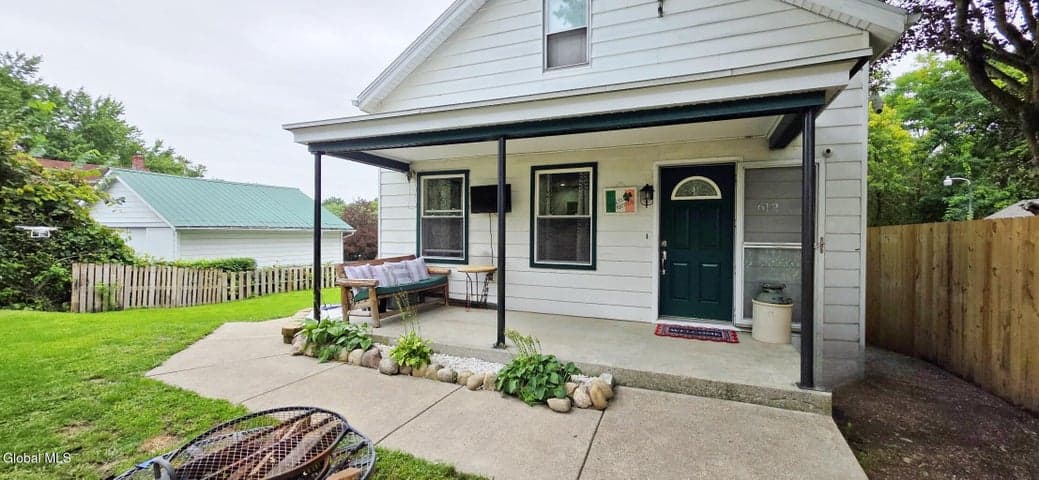 612 Pawling Avenue, Troy, NY, photo 4