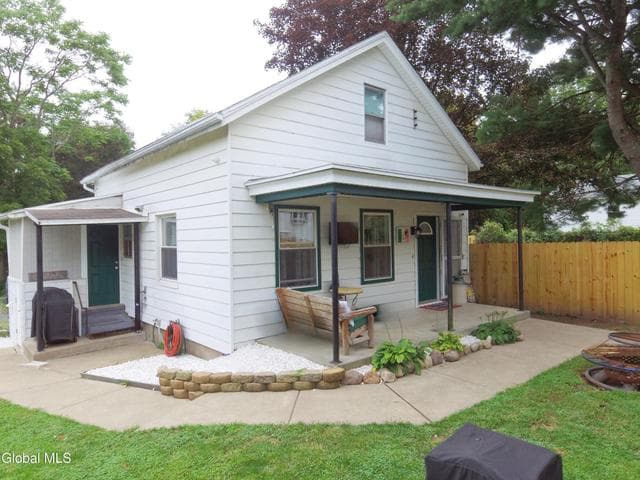 612 Pawling Avenue, Troy, NY, photo 3