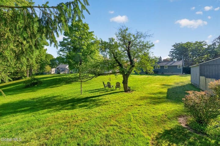 82 Salisbury Road, Delmar, NY, photo 3