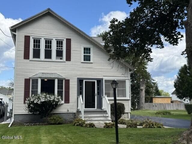 32 Sanders Avenue, Scotia, NY