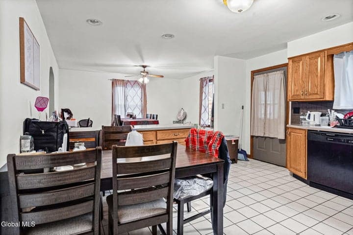 4 Stella Lane, Amsterdam, NY, photo 5