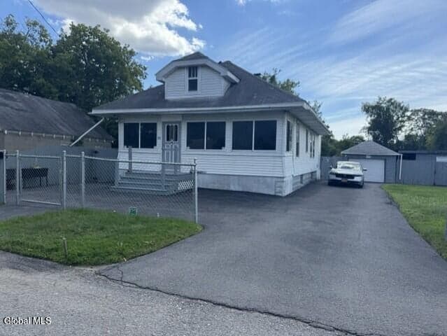 526 Hudson Street, Schenectady, NY