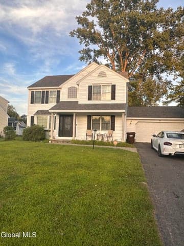 7 Van Rensselaer Way, Glenmont, NY, photo 1