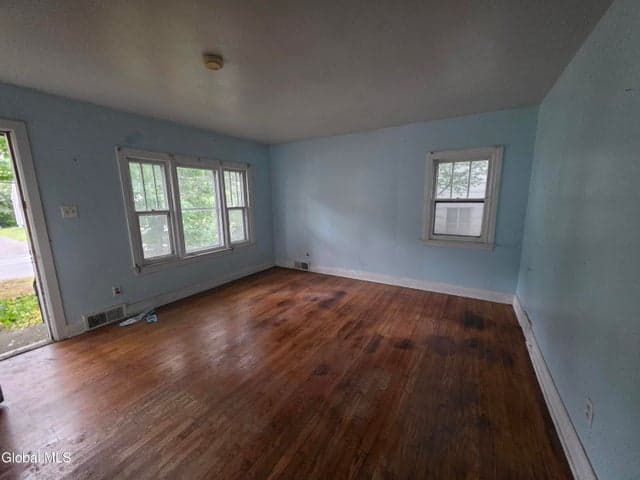 12 Fuller Terrace, Colonie, NY, photo 4