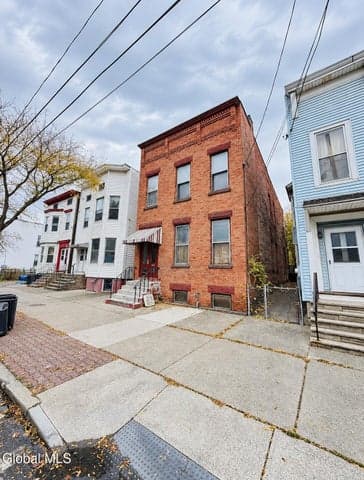 625 Clinton Avenue, Albany, NY