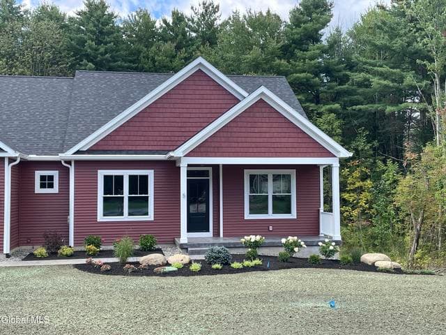 5 Kerr Drive, Wilton, NY, photo 4