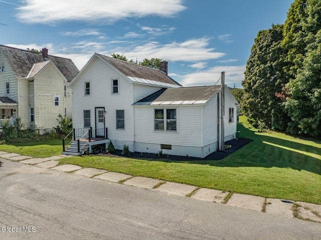 27 Blanchard Street, Salem, NY, photo 3
