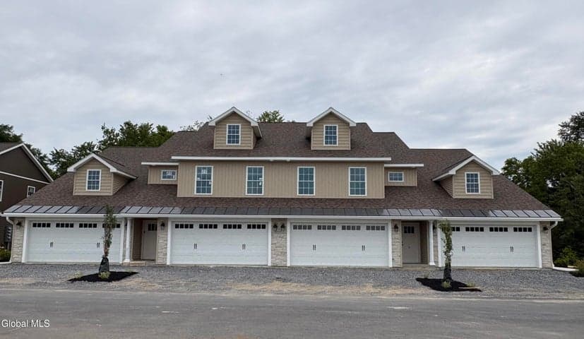 12 Prescott Drive #D, Glenville, NY, photo 2