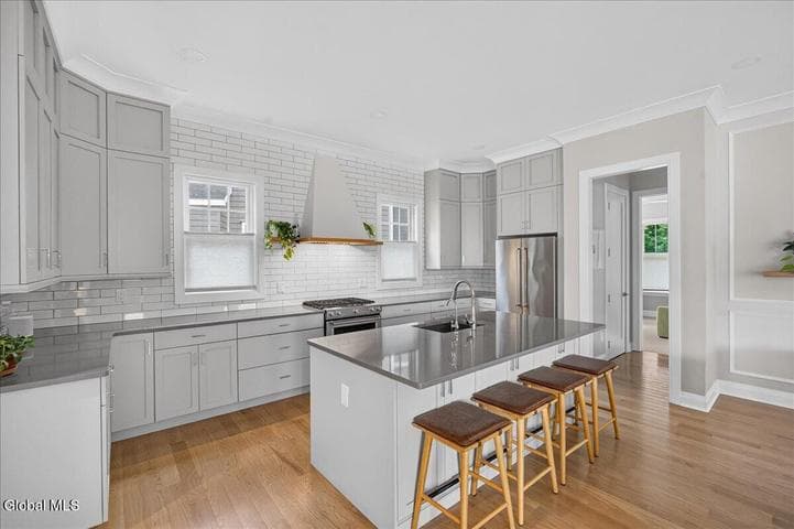 31 Oak Ridge Boulevard, Saratoga Springs, NY, photo 4