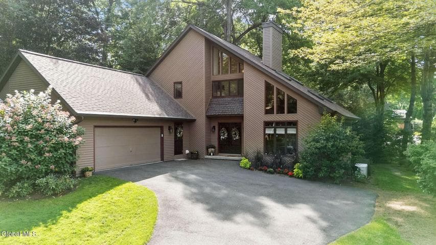 25 Oaktree Lane, Colonie, NY, photo 1