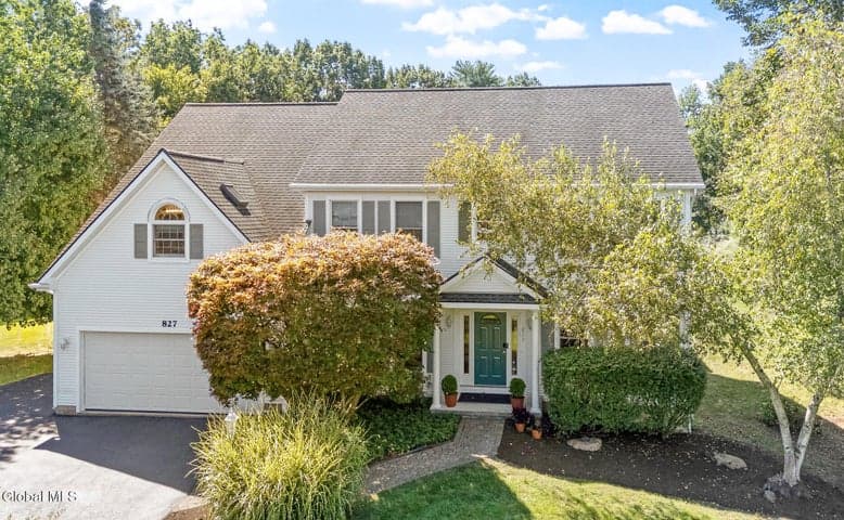 827 Creek Court, Slingerlands, NY, photo 1