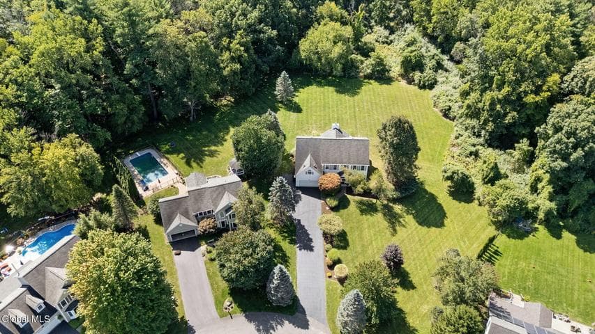 827 Creek Court, Slingerlands, NY, photo 2