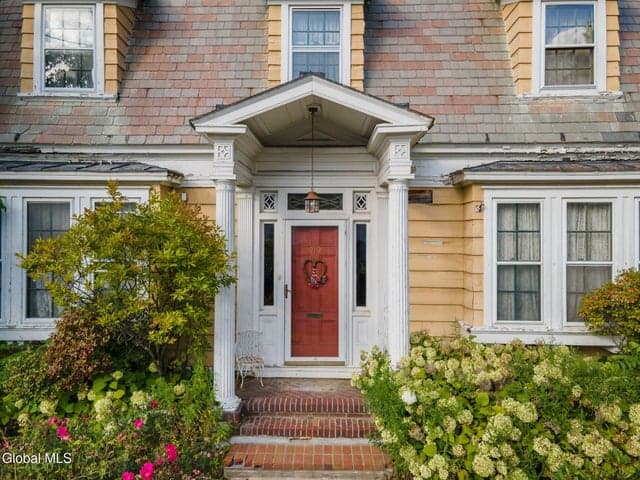 919 Myrtle Avenue, Albany, NY, photo 2
