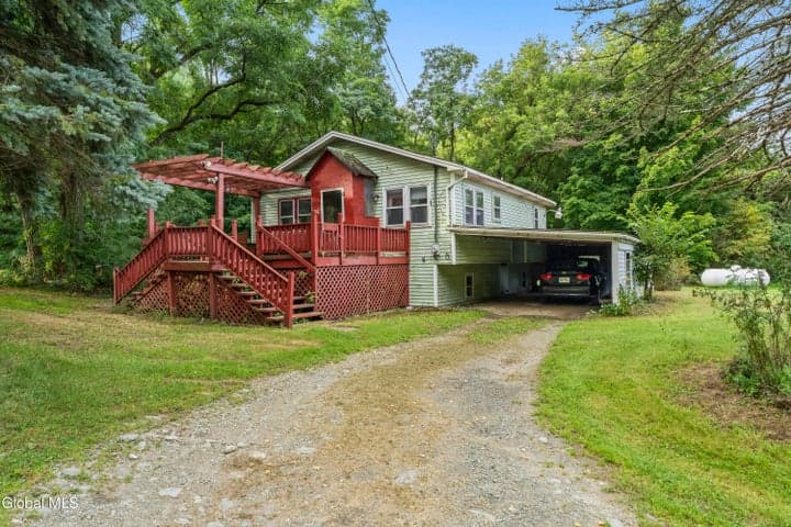 3908 New York 7, Hoosick Falls, NY