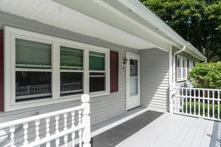 4 Sherri Road, Saratoga Springs, NY, photo 3