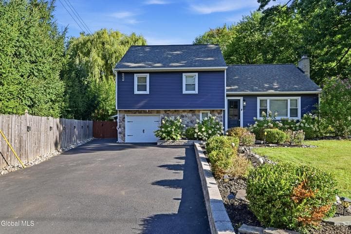 2 Melody Lane, Colonie, NY, photo 4