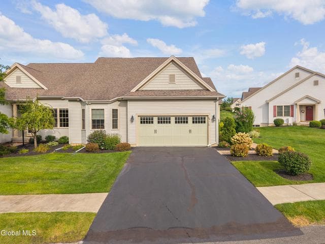 36 Fathers Way, Slingerlands, NY, photo 2